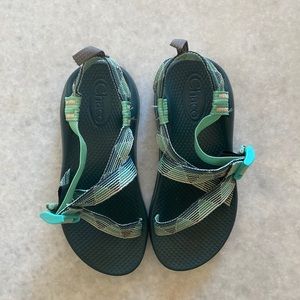 Unisex Size 3 Chacos